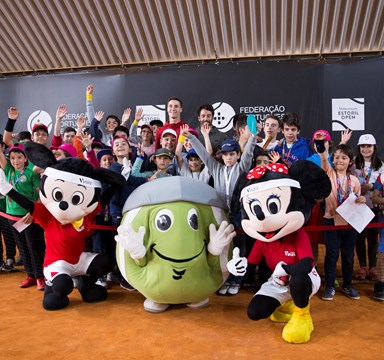 Vanguard Stars e as suas mascotes no Estoril Open